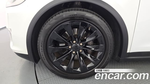 Tesla Model X 100D - фото 4