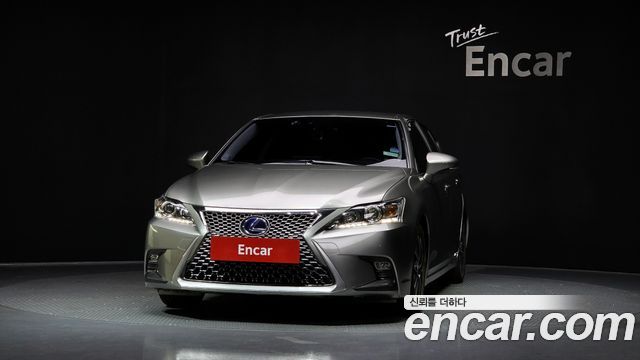 Lexus CT200h 1.8 Supreme ZWA10 - фото 2