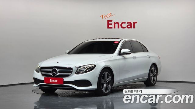 Mercedes-Benz E-Class W213 E300 4MATIC Avnatgarde - фото 0