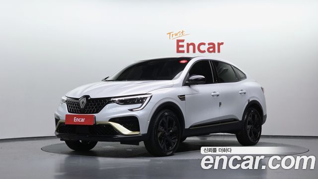 Renault Samsung Arkana 1.6 E-TECH Iconic Design Package - фото 0