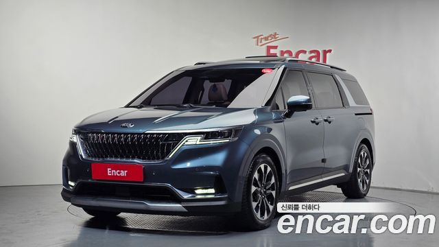 Kia Carnival 4-го поколения 9-Seater Signature - фото 0