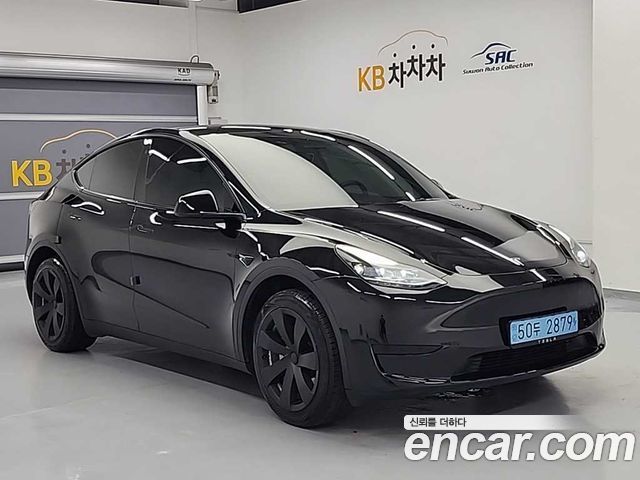Tesla Model Y RWD - фото 3