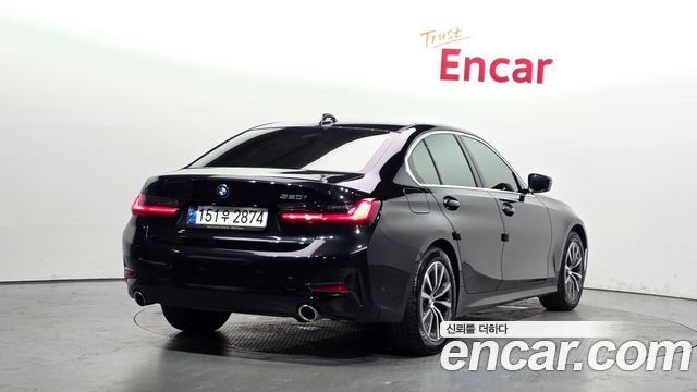 BMW 3-Series G20 320i - фото 1