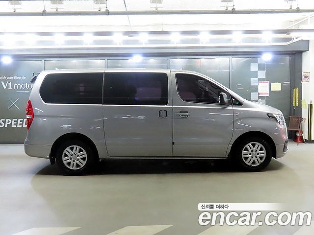 Hyundai Starex Новый Van 5-Seater Smart - фото 2
