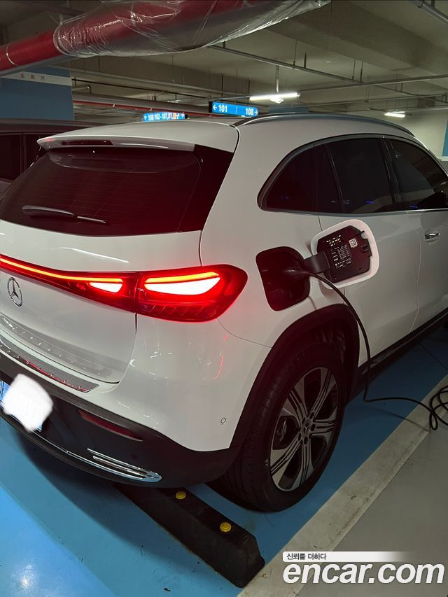 Mercedes-Benz EQA H243 EQA250 - фото 1