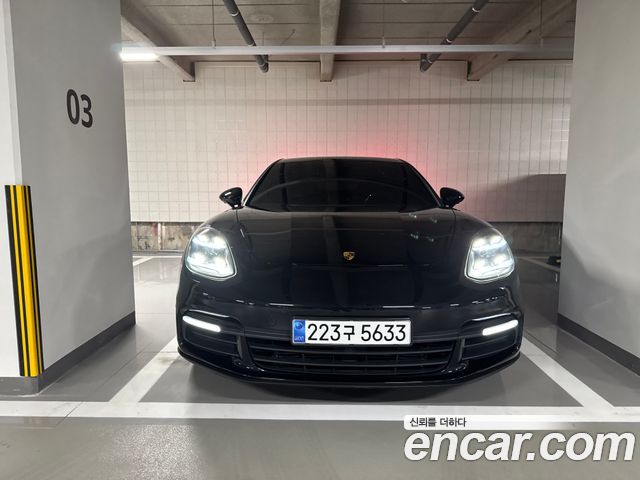 Porsche Panamera 3.0 AWD - фото 0