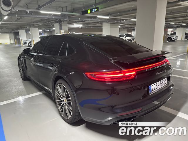 Porsche Panamera 3.0 AWD - фото 1
