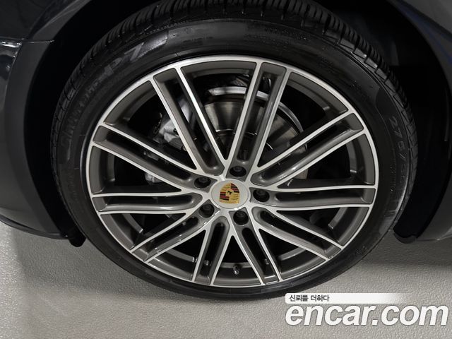 Porsche Panamera 3.0 AWD - фото 2