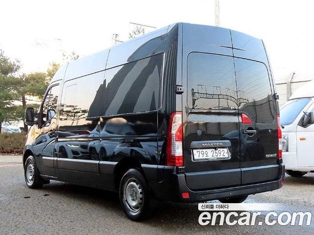 Renault Samsung Master 2.3 13-Seater - фото 2