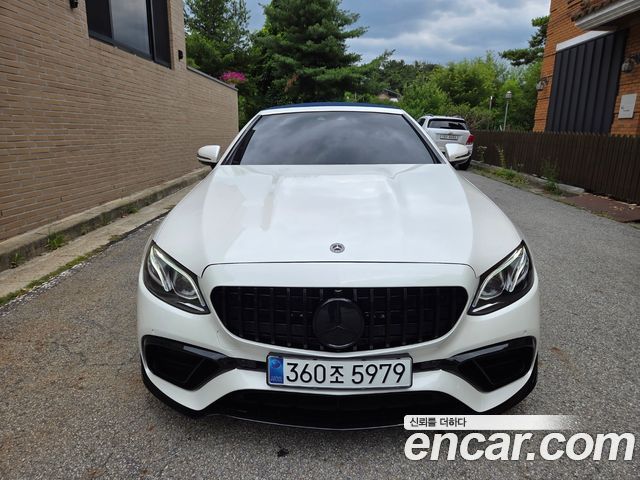 Mercedes-Benz E-Class W213 E220d Cabriolet - фото 1