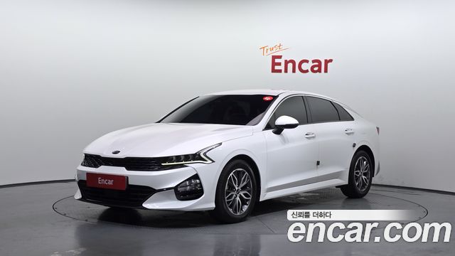 Kia K5 3-го поколения 2.0 Prestige - фото 0