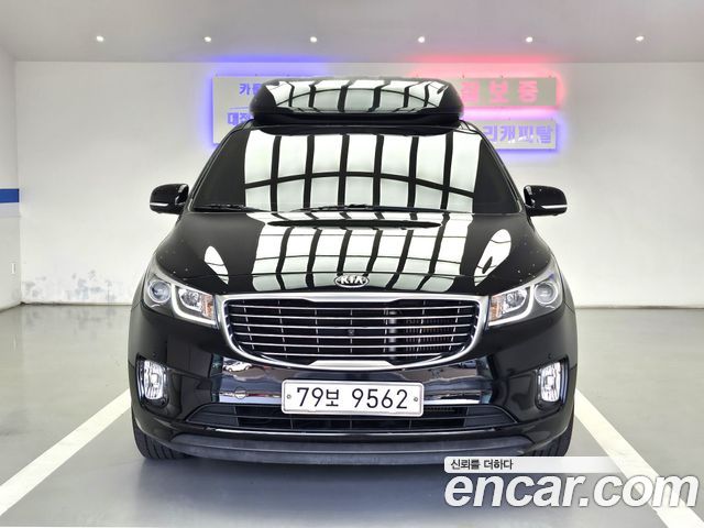 Kia Carnival Совершенно новый 11-seater Hi-Limousine Prestige - фото 1