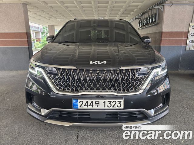 Kia Carnival 4-го поколения 7-Seater Signature - фото 0