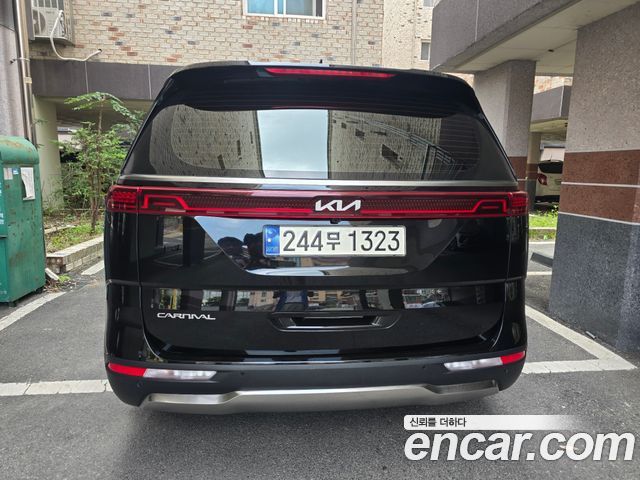 Kia Carnival 4-го поколения 7-Seater Signature - фото 4