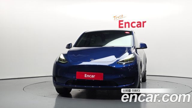 Tesla Model Y RWD - фото 2