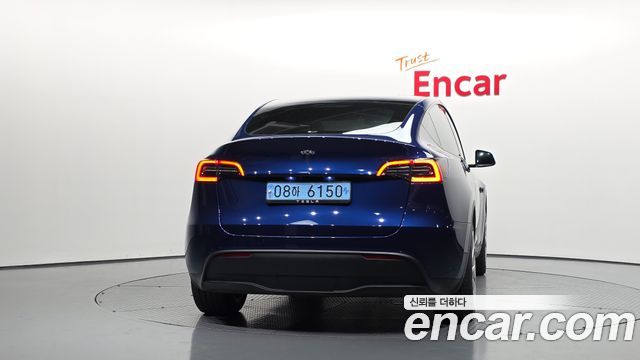 Tesla Model Y RWD - фото 3