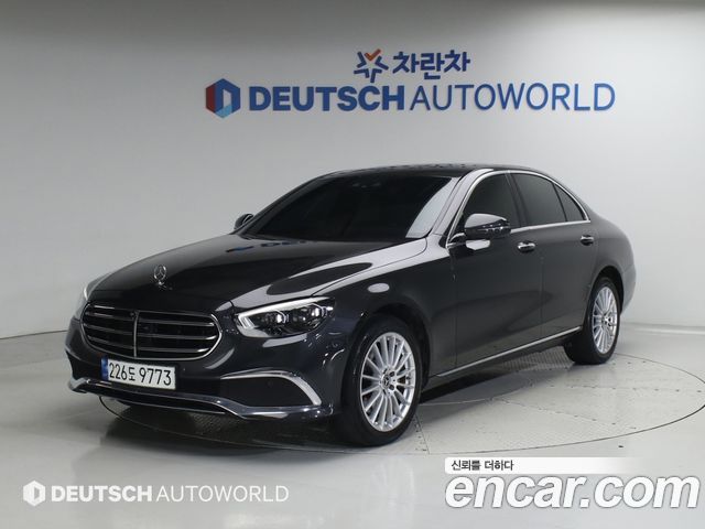 Mercedes-Benz E-Class W213 E220d 4MATIC Exclusive - фото 0