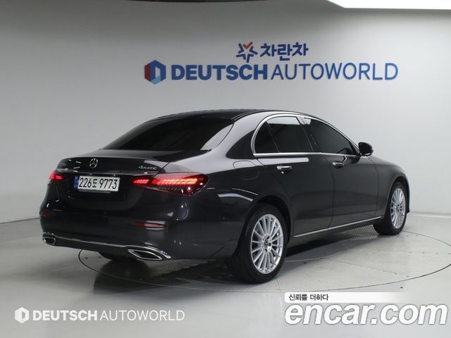 Mercedes-Benz E-Class W213 E220d 4MATIC Exclusive - фото 1