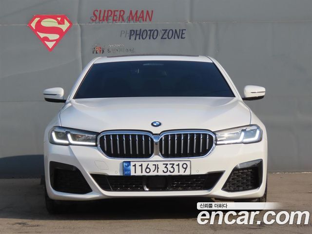 BMW 5-Series G30 520i M Sport - фото 1