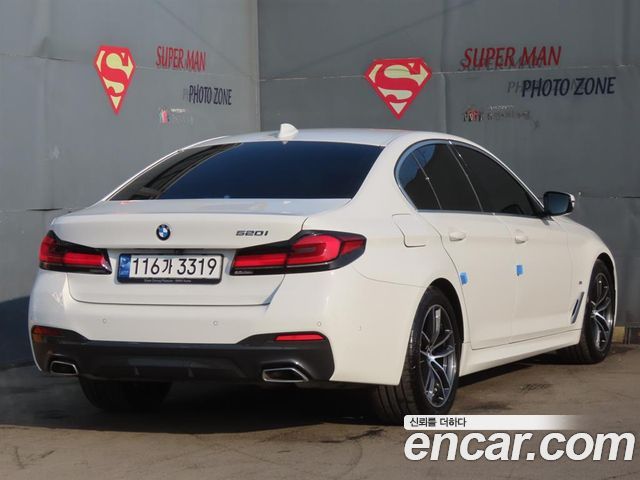 BMW 5-Series G30 520i M Sport - фото 2