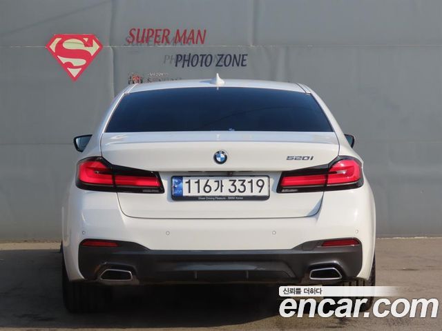 BMW 5-Series G30 520i M Sport - фото 3