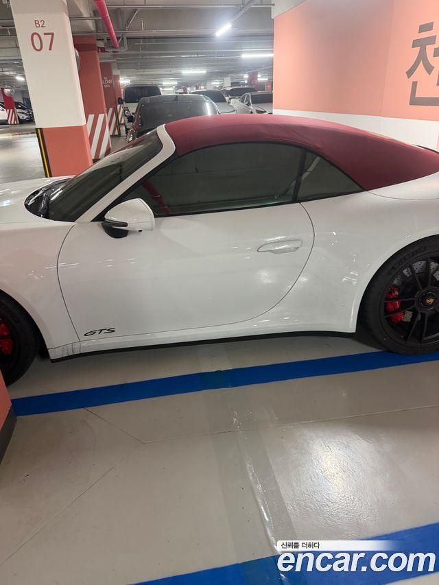Porsche 911 Carrera 4 GTS Cabriolet - фото 4