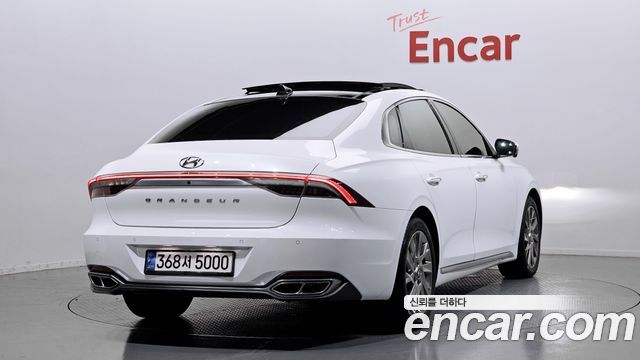 Hyundai Grandeur Новый IG, гибрид Calligraphy - фото 1
