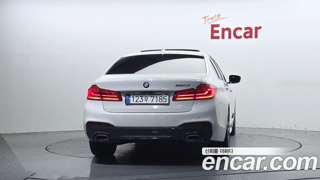 BMW 5-Series G30 520d M Sport Package Plus - фото 3