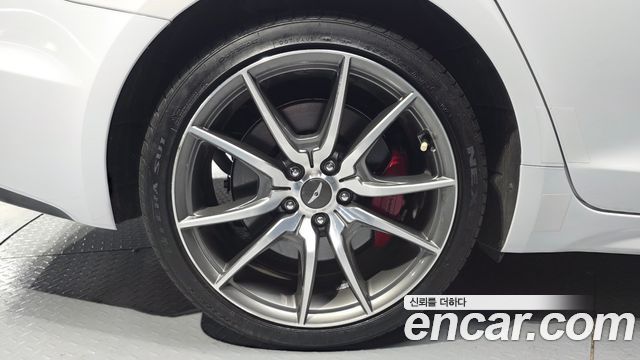 Genesis G70 2.0T AWD Sport Package - фото 4