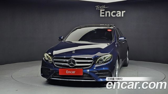 Mercedes-Benz E-Class W213 E300 4MATIC AMG Line - фото 2
