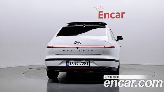 Hyundai Grandeur GN7, гибрид Calligraphy - фото 3