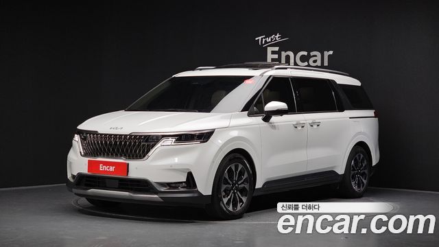 Kia Carnival 4-го поколения 7-Seater Signature - фото 0