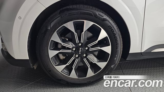 Kia Carnival 4-го поколения 7-Seater Signature - фото 4