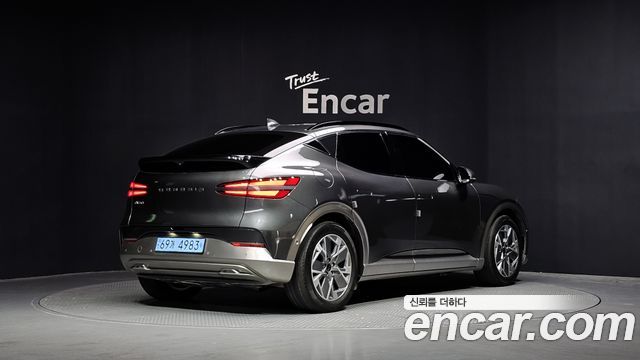 Genesis GV60 Standard - фото 1