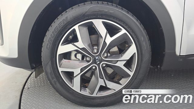 Kia Sportage Diesel 2.0 2WD Prestige - фото 4