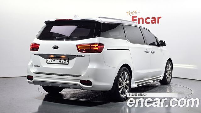 Kia Carnival Новый 9-Seater Noblesse Special - фото 1