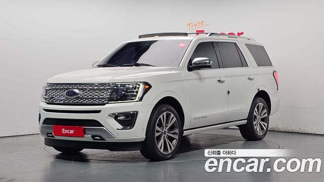 Ford Expedition Platinum 4WD 7Seater - фото 0