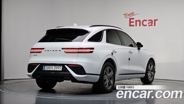 Genesis GV70 2.2 Diesel 2WD - фото 1