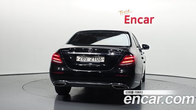 Mercedes-Benz E-Class W213 E300 4MATIC Exclusive - фото 3