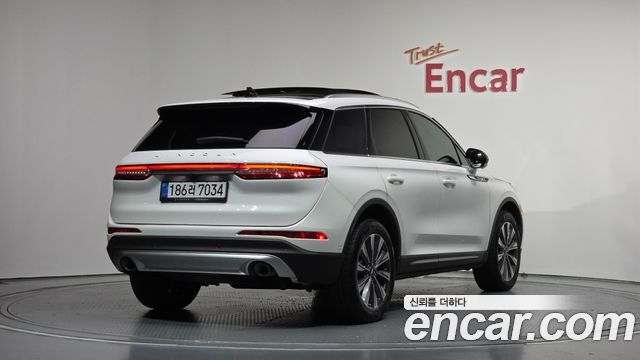 Lincoln Corsair 2.0 Reserve AWD - фото 1