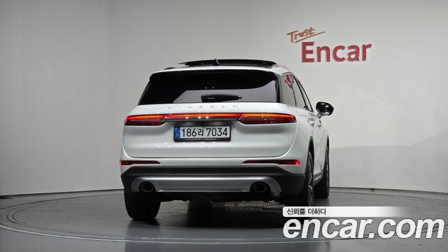 Lincoln Corsair 2.0 Reserve AWD - фото 3