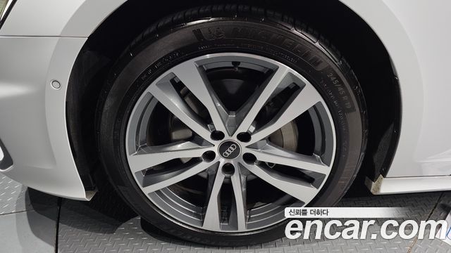 Audi A6 C8 45 TFSI Quattro Premium - фото 4
