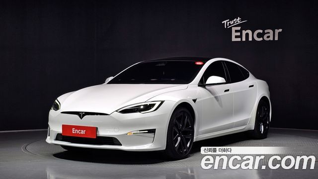 Tesla Model S AWD - фото 0