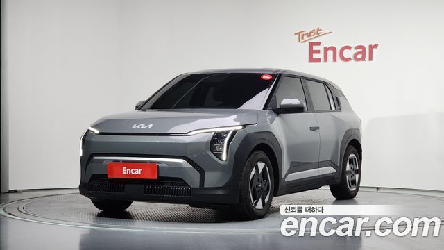 Kia EV3 Standard 2WD Air - фото 0