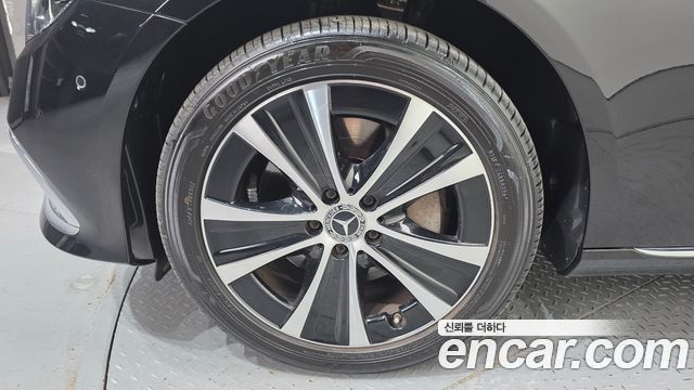 Mercedes-Benz E-Class W213 E300e 4MATIC Exclusive - фото 4