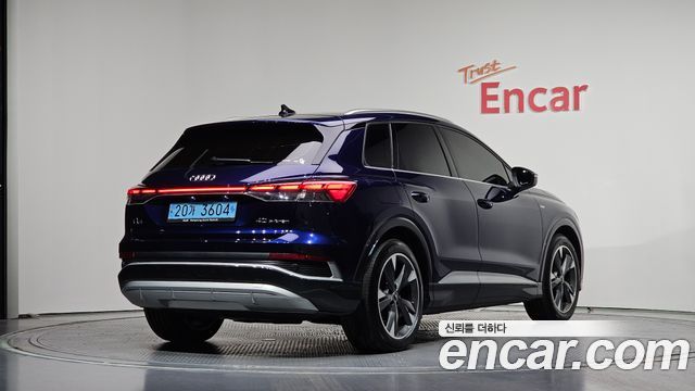 Audi Q4 e-tron F4 40 Premium - фото 1