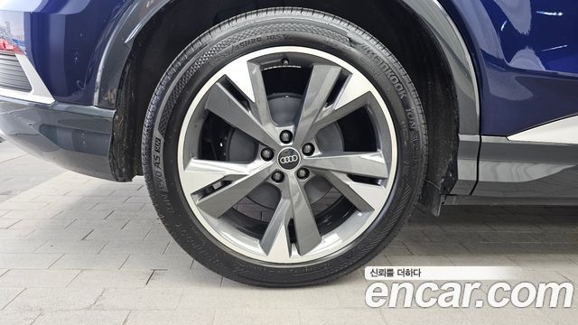 Audi Q4 e-tron F4 40 Premium - фото 4