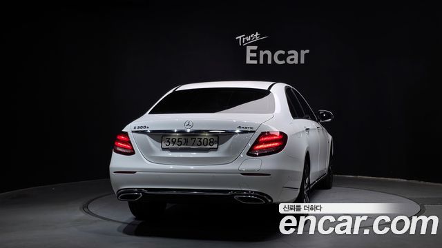 Mercedes-Benz E-Class W213 E300e 4MATIC Exclusive - фото 3