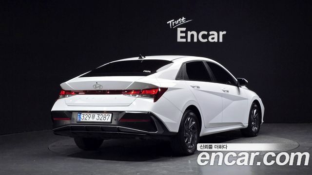 Hyundai Avante Новый CN7, гибрид Modern - фото 0