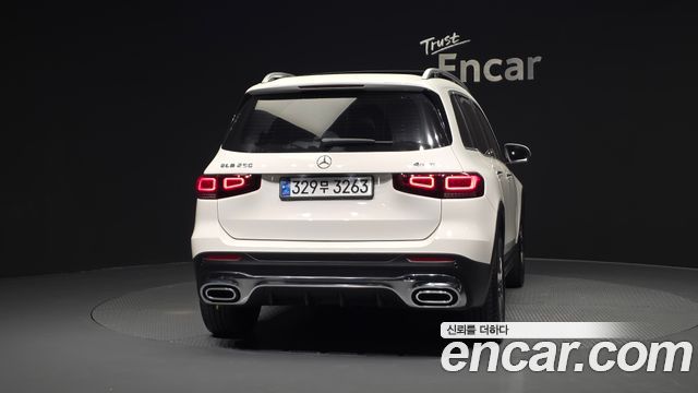 Mercedes-Benz GLB-Class X247 GLB250 4MATIC - фото 3